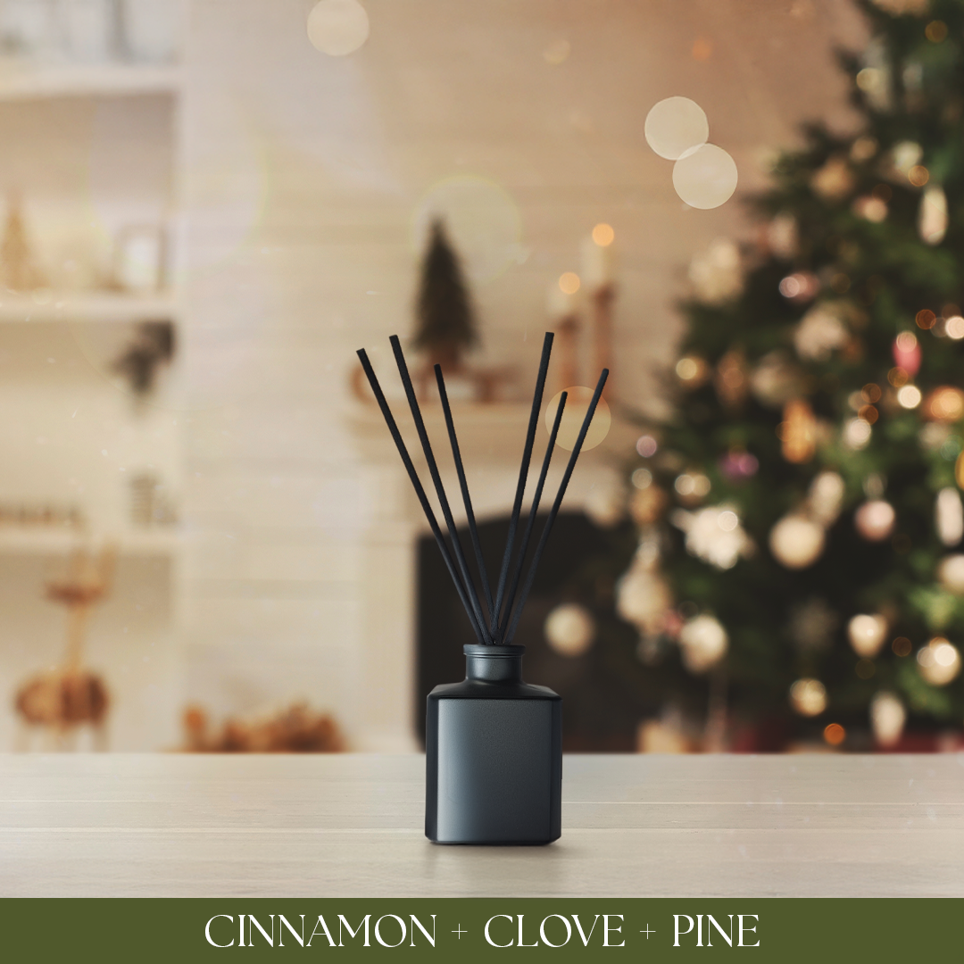 No. 301 Luxe Noel | Cinnamon + Clove + Pine